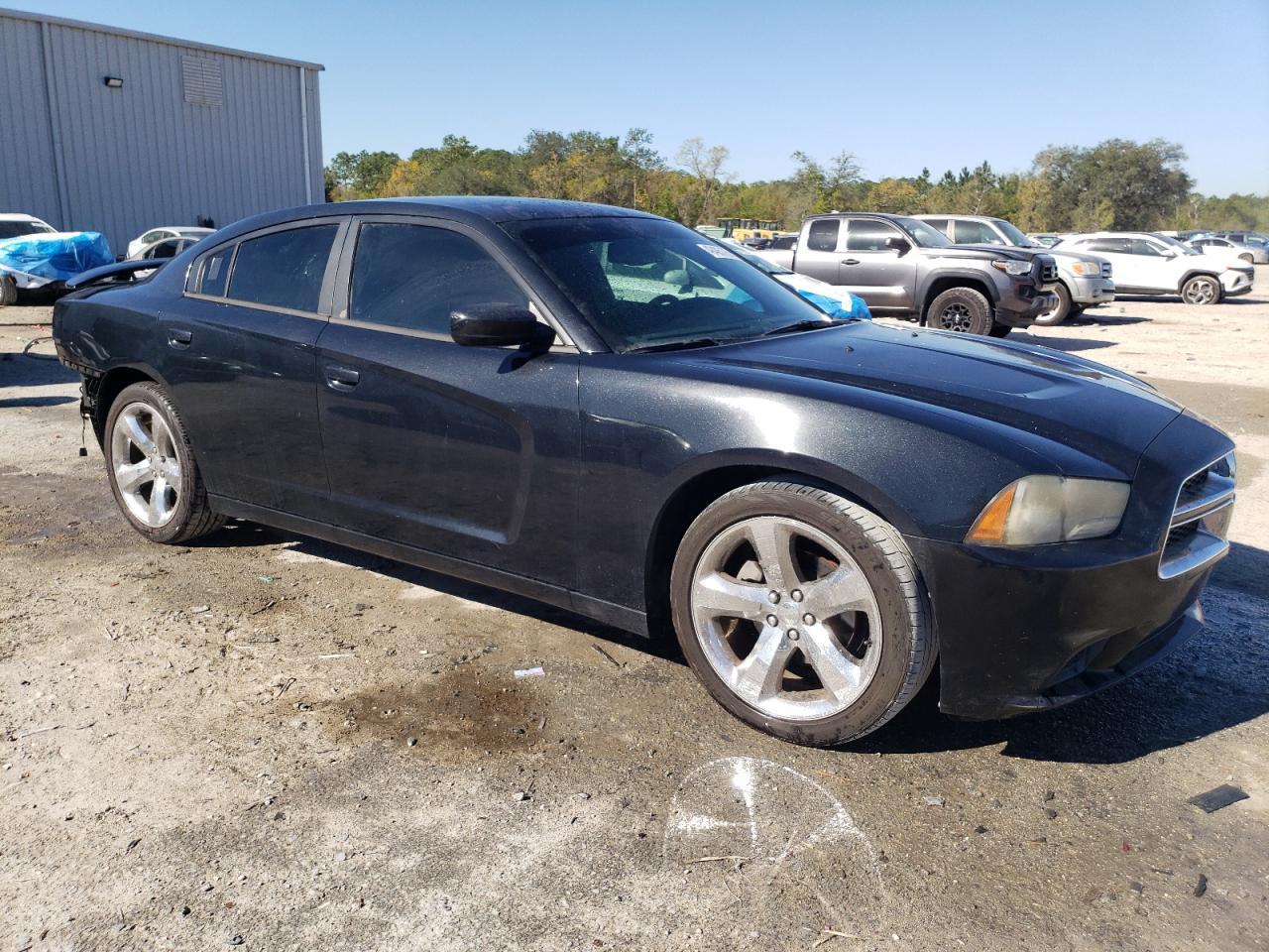 2014 DODGE CHARGER SE - Фото 4