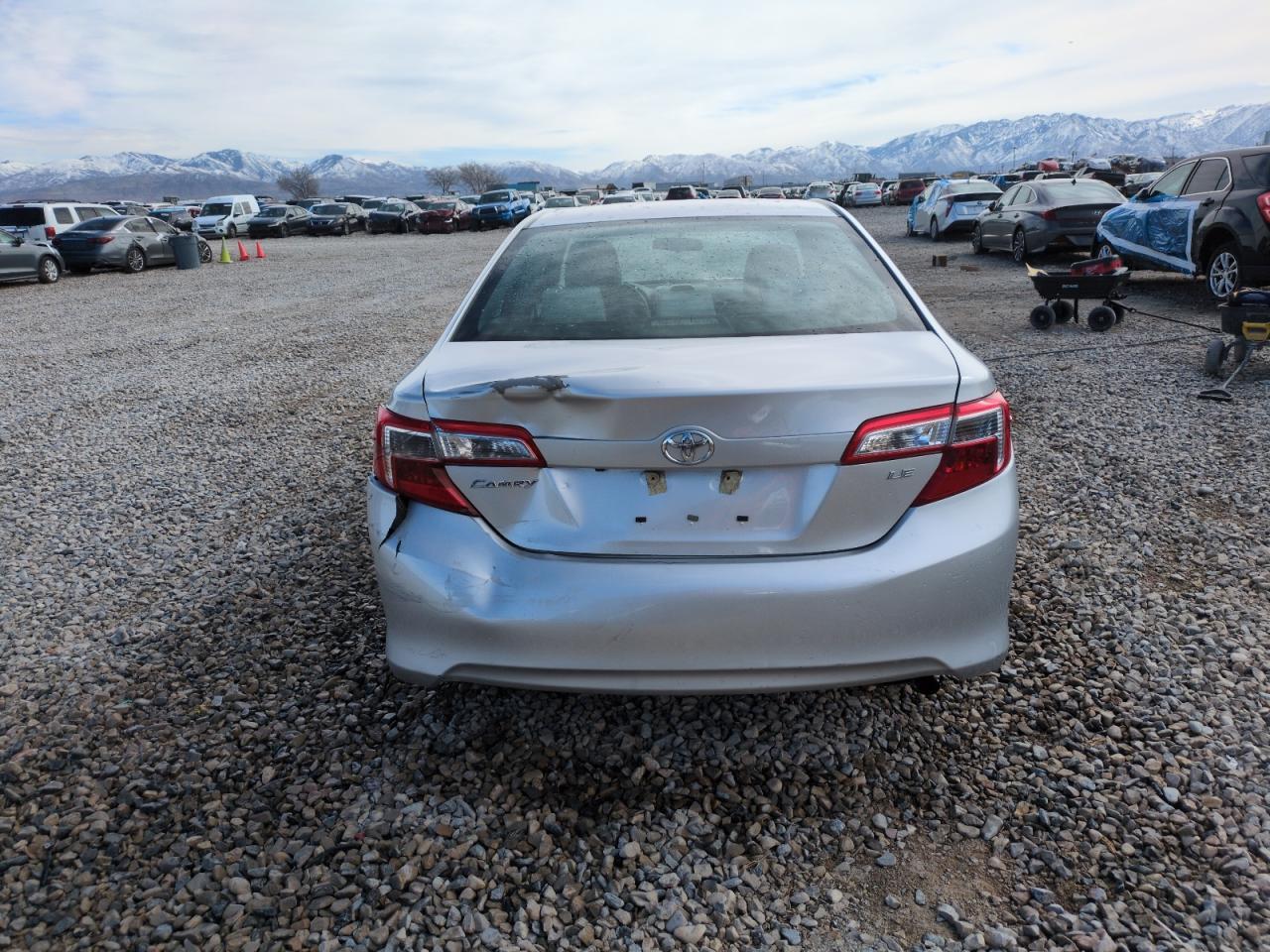 2014 TOYOTA CAMRY L - Фото 6