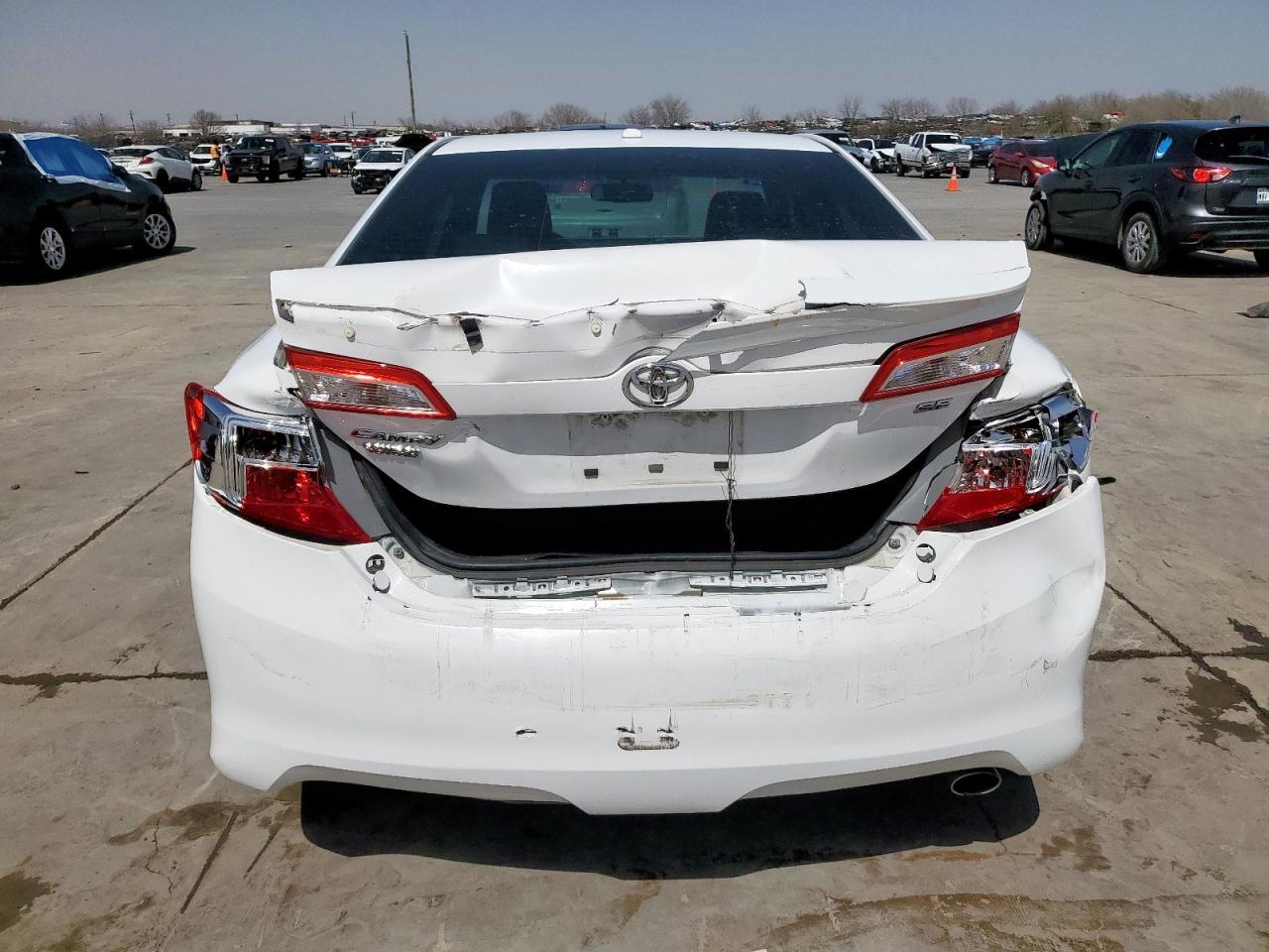 2014 TOYOTA CAMRY L - Image 6