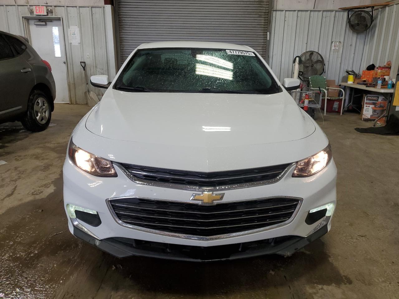 2017 CHEVROLET MALIBU LT - Image 5