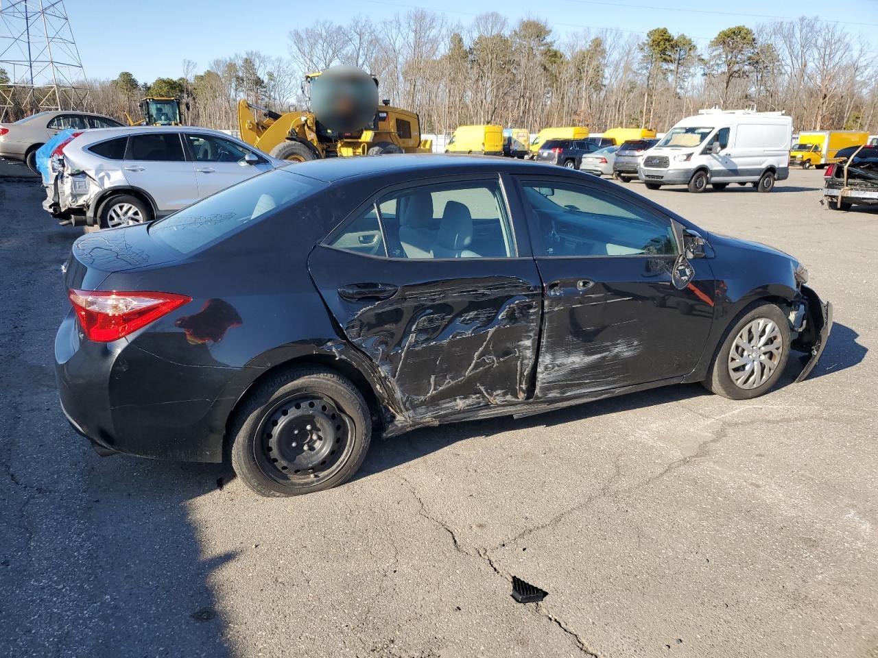 2018 TOYOTA COROLLA L - Image 3