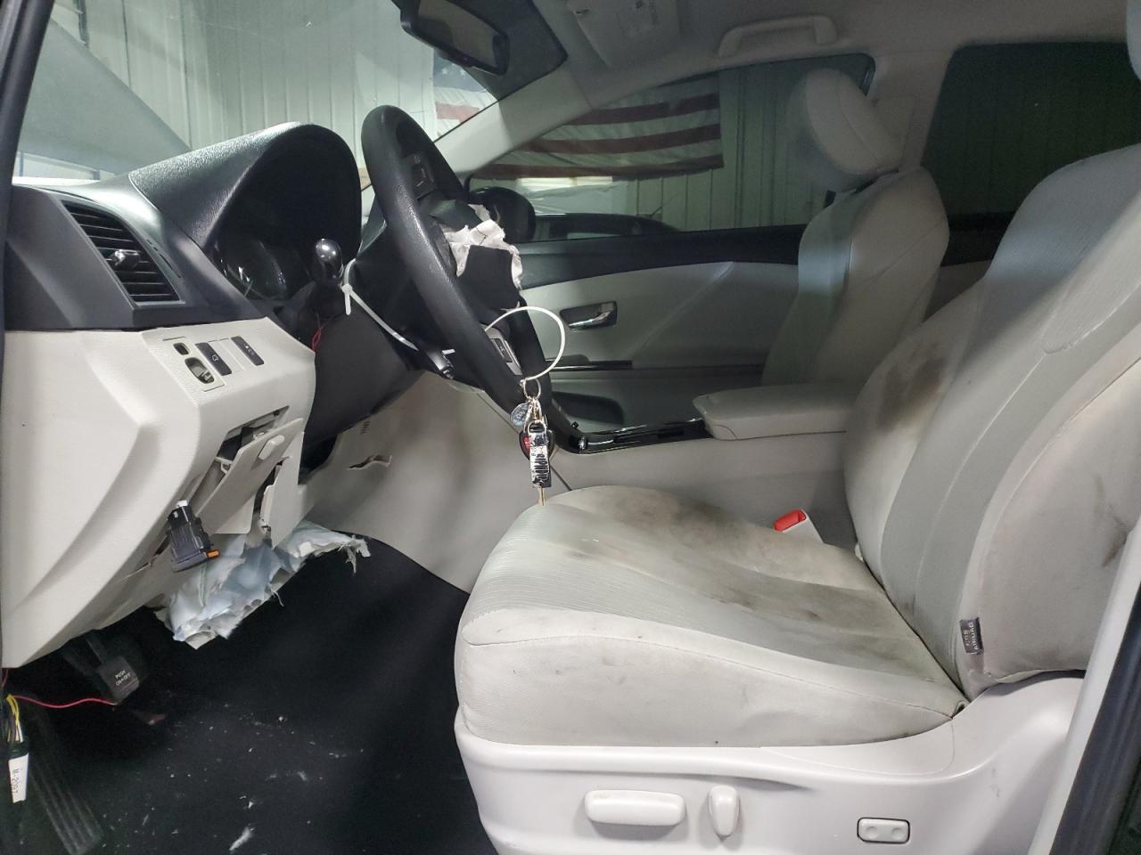 2012 TOYOTA VENZA LE - Фото 7