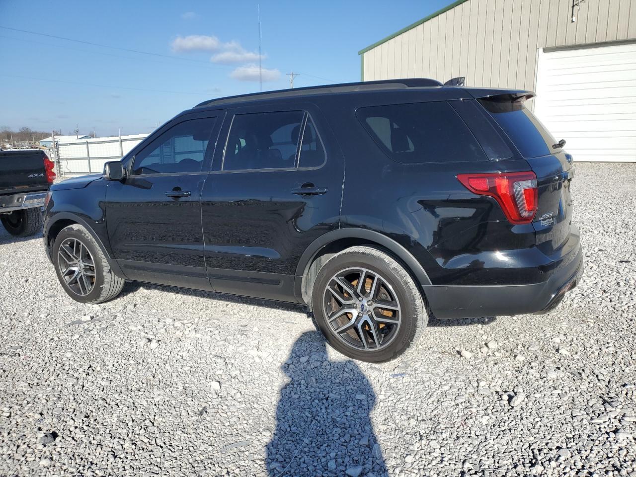 2017 FORD EXPLORER S - Фото 2