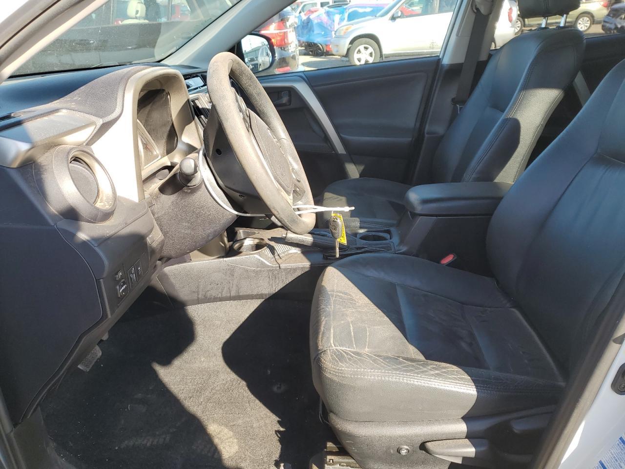 2015 TOYOTA RAV4 LE - Image 7
