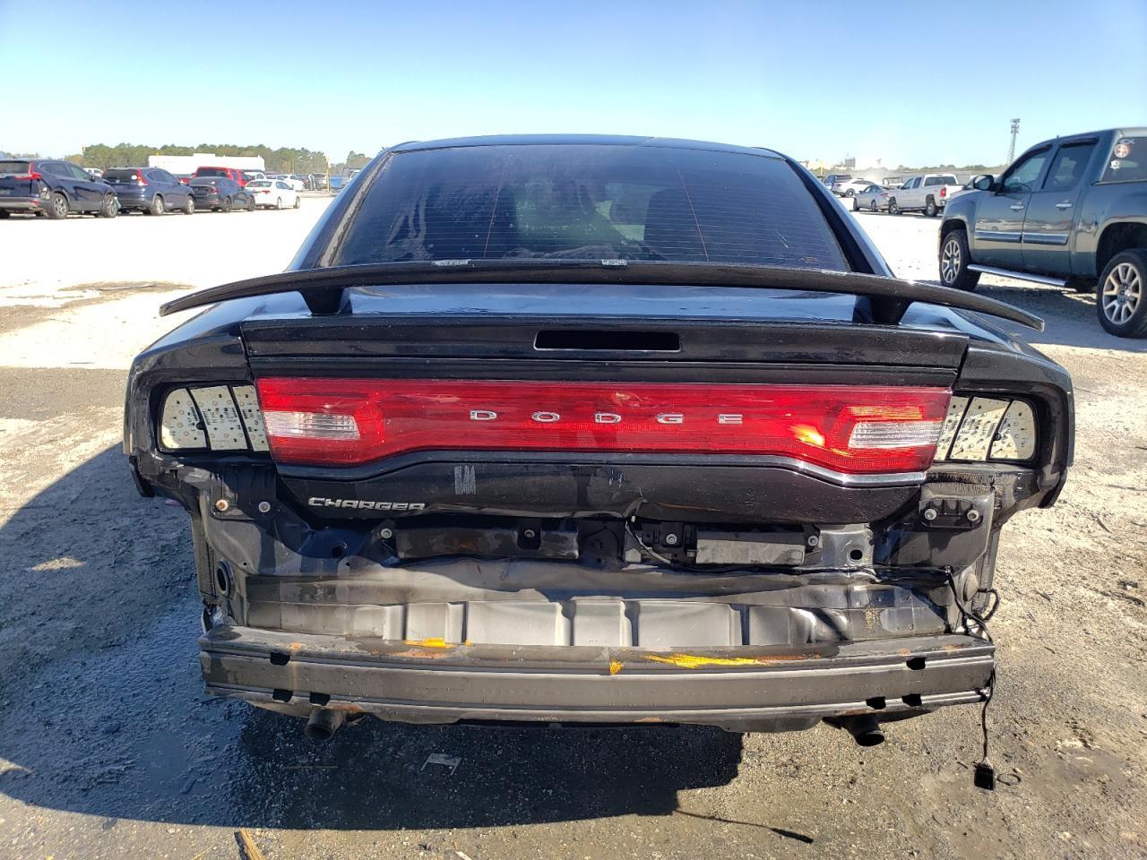 2014 DODGE CHARGER SE - Фото 6