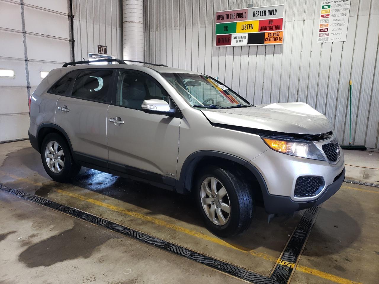 2012 KIA SORENTO BA - Image 4