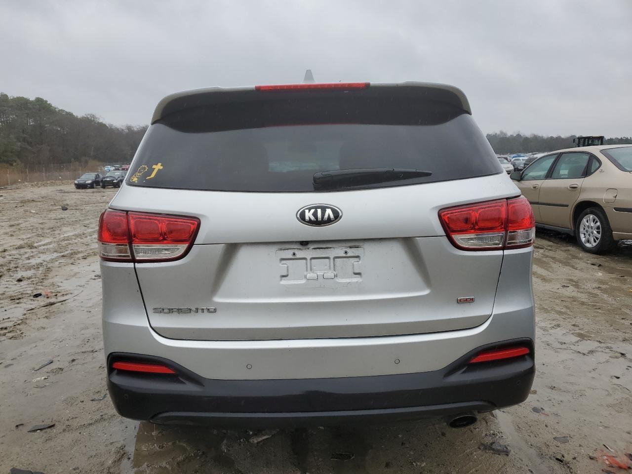 2017 KIA SORENTO LX - Фото 6