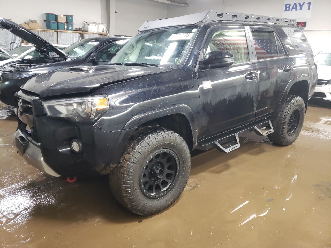 2020 TOYOTA 4RUNNER SR