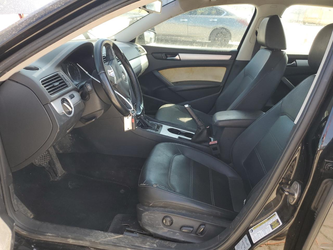 2013 VOLKSWAGEN PASSAT SE - Image 7