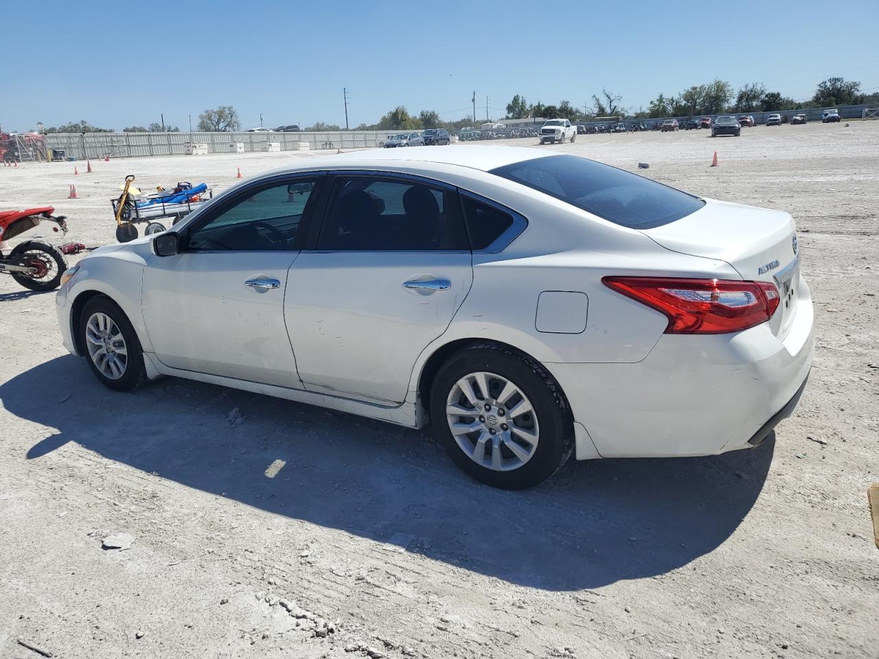 2016 NISSAN ALTIMA 2.5 - Фото 2