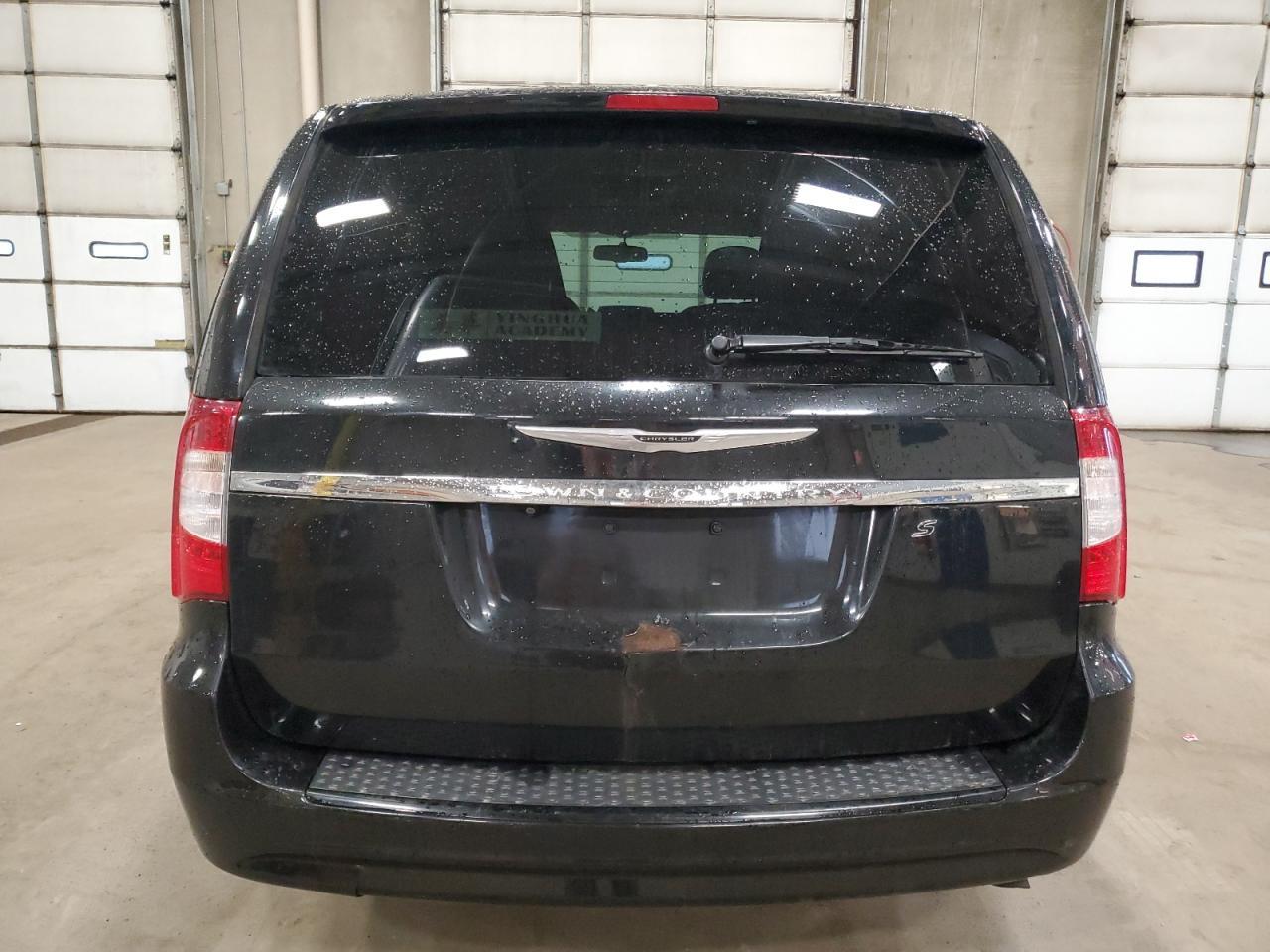 2014 CHRYSLER TOWN & COU - Фото 6