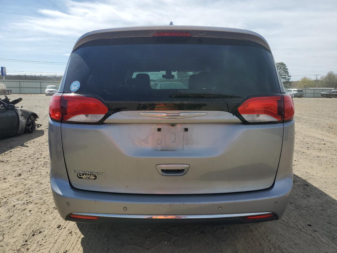 2017 CHRYSLER PACIFICA T - Image 6
