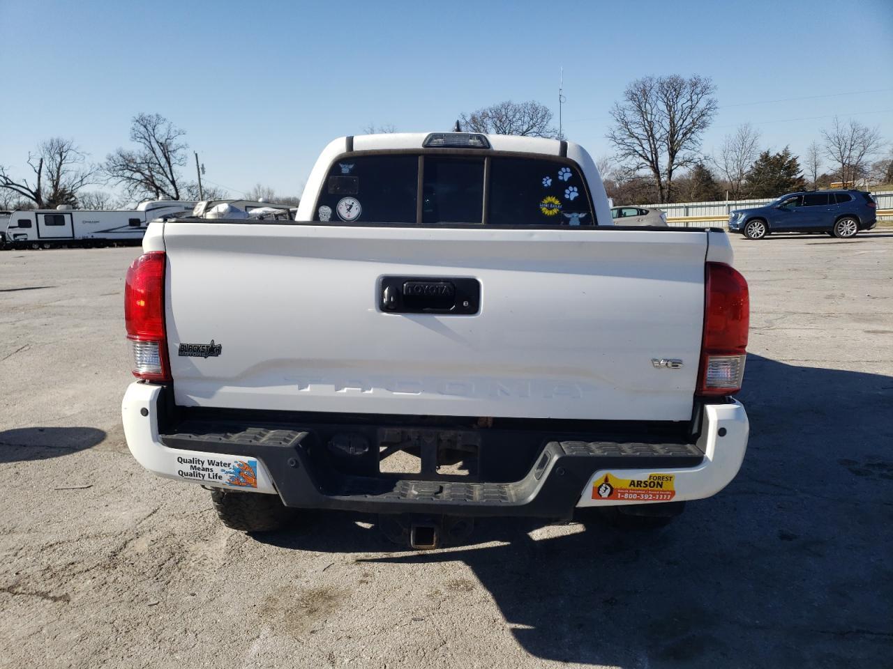 2016 TOYOTA TACOMA DOU - Image 6