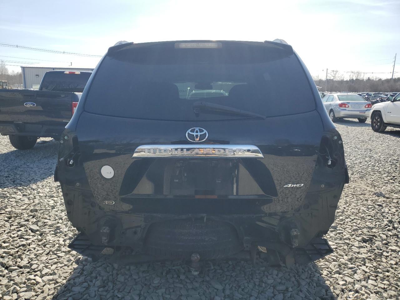 2012 TOYOTA HIGHLANDER - Image 6