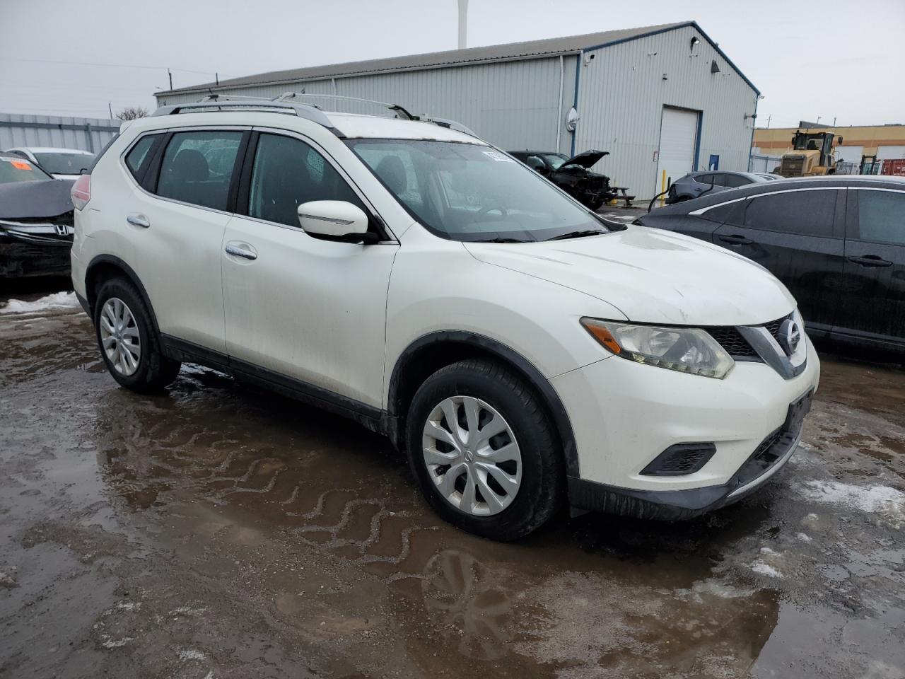 2015 NISSAN ROGUE S - Image 4