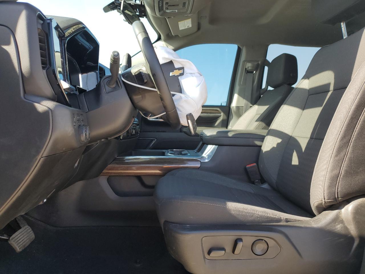 2024 CHEVROLET SILVERADO - Фото 7