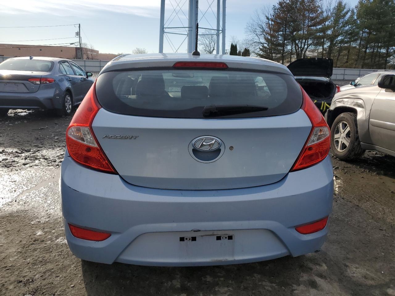 2012 HYUNDAI ACCENT GLS - Image 6