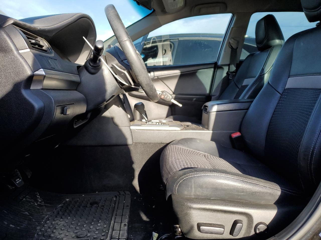 2014 TOYOTA CAMRY L - Фото 7