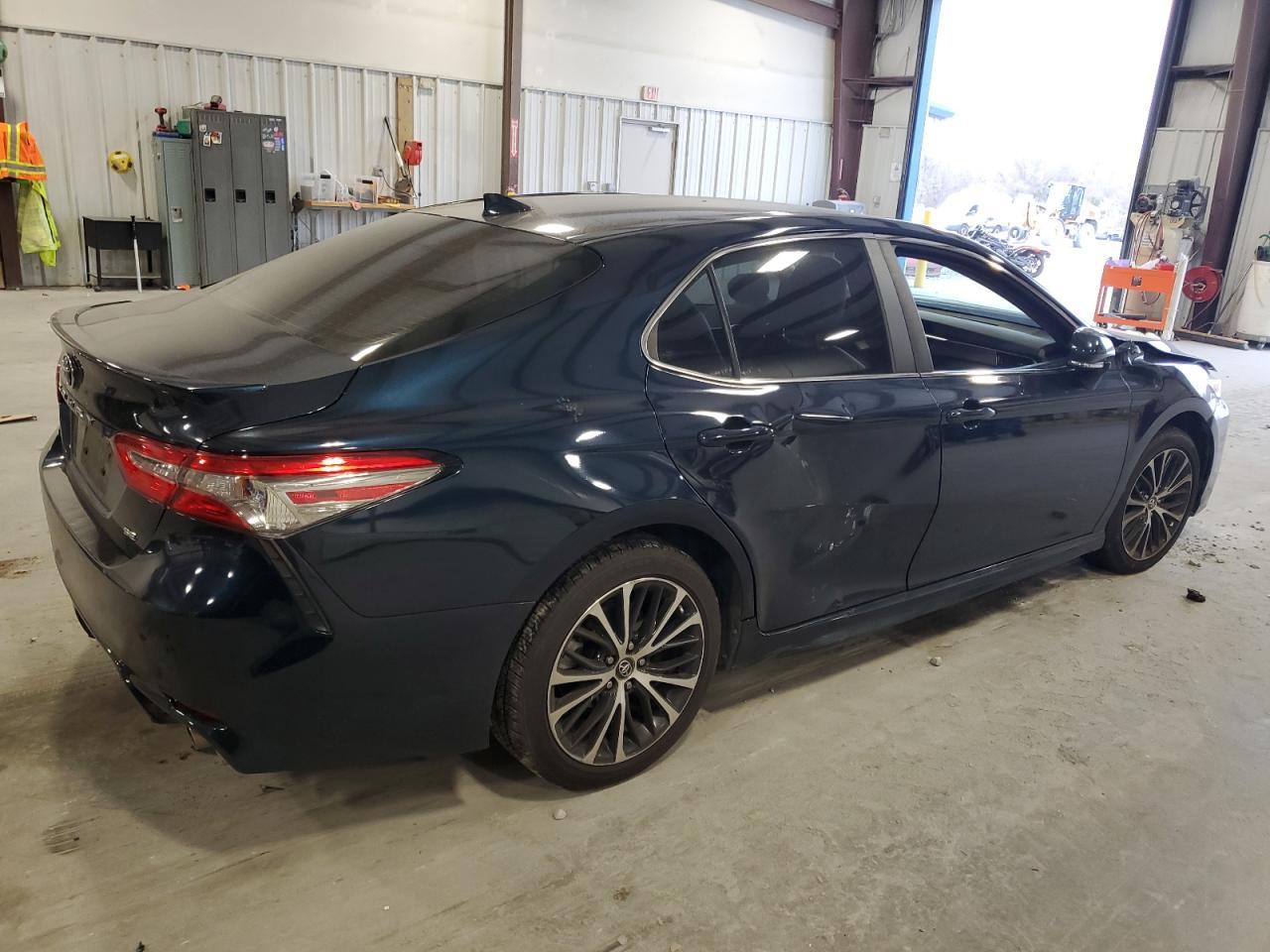 2019 TOYOTA CAMRY L - Image 3