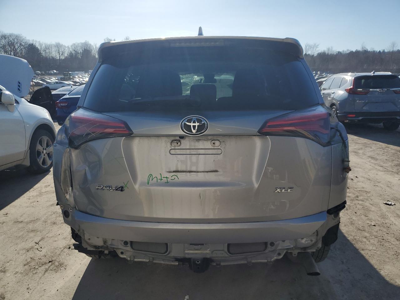 2017 TOYOTA RAV4 XLE - Image 6