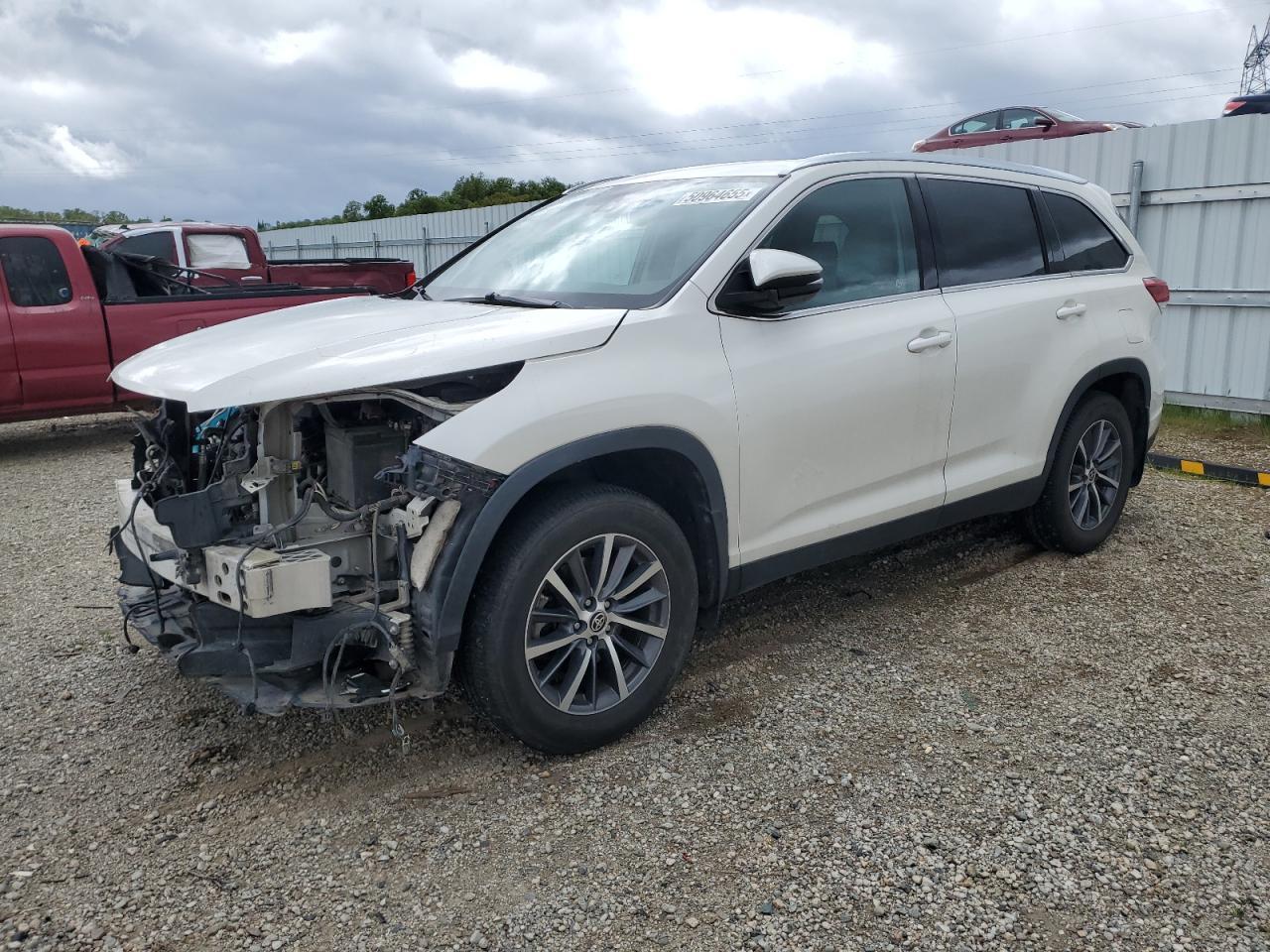 2019 TOYOTA HIGHLANDER