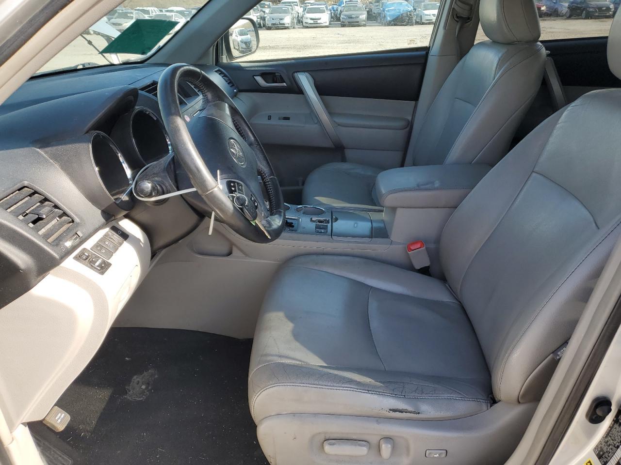 2012 TOYOTA HIGHLANDER - Фото 7