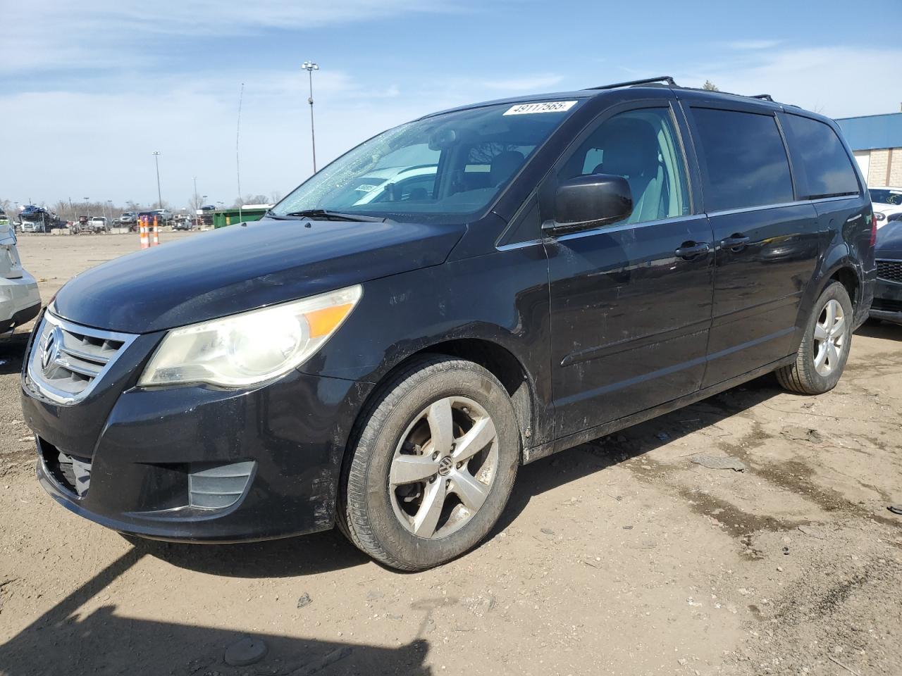 2011 VOLKSWAGEN ROUTAN SE
