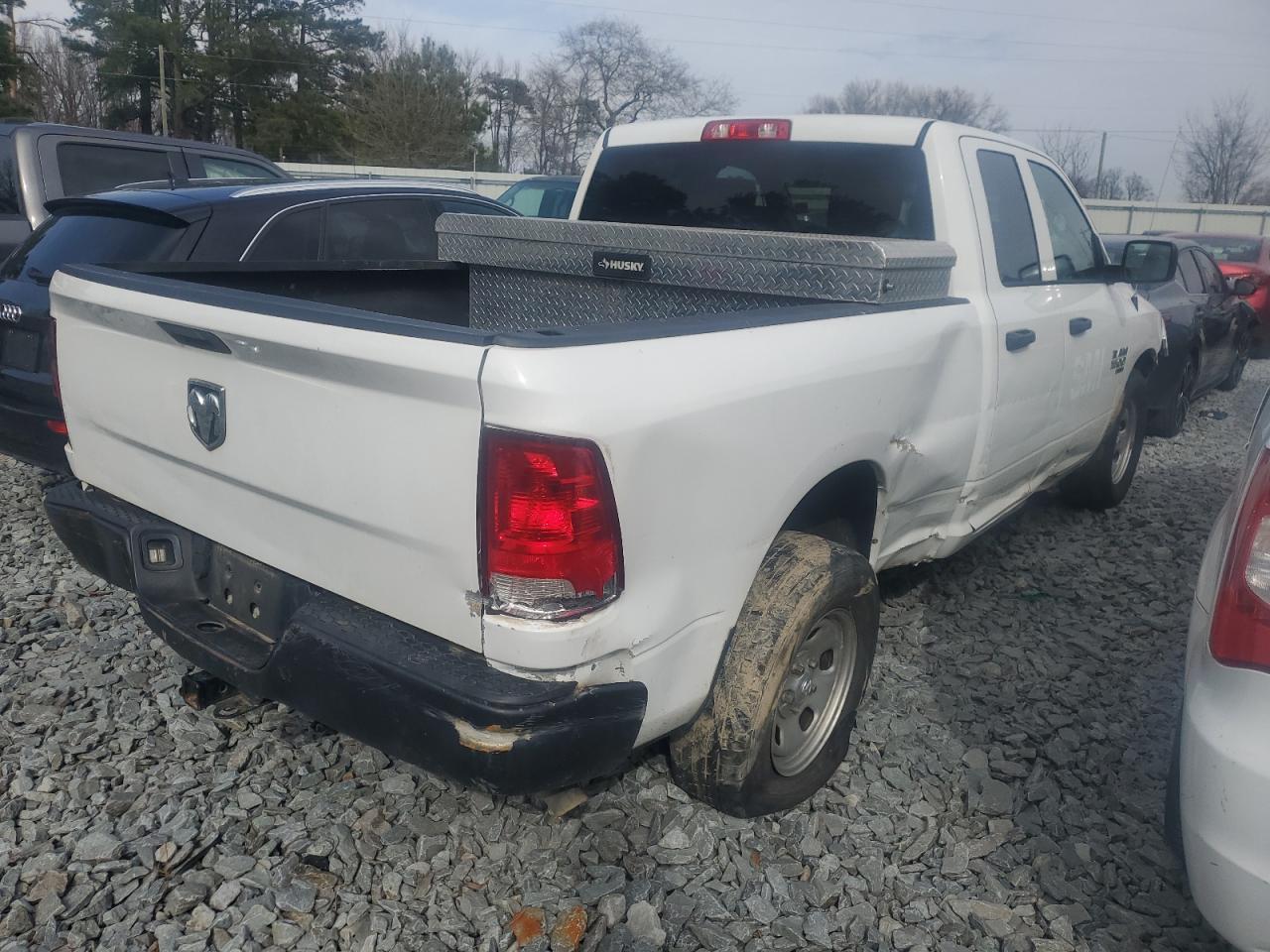 2019 RAM 1500 CLASS - Image 3