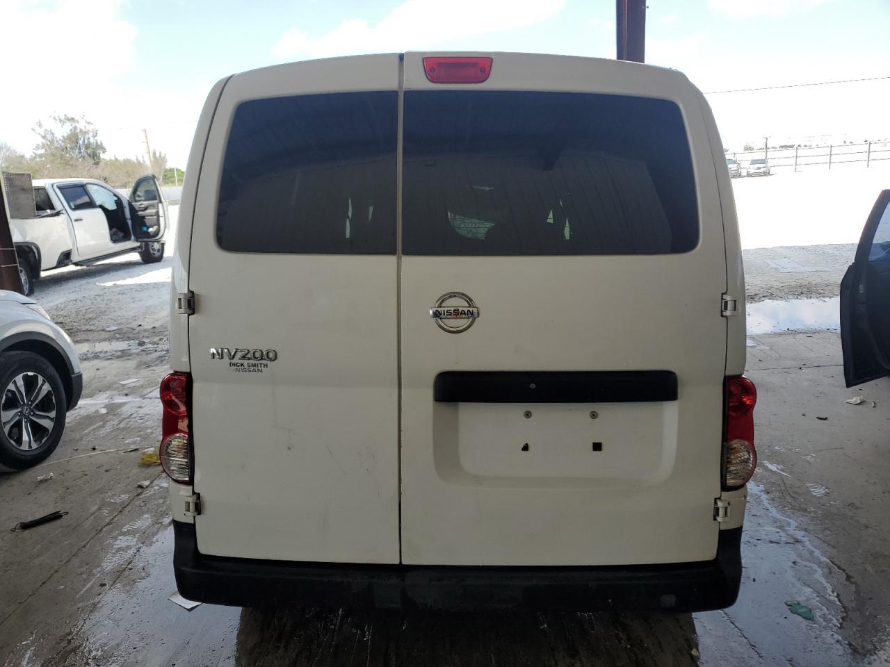 2015 NISSAN NV200 2.5S - Фото 6