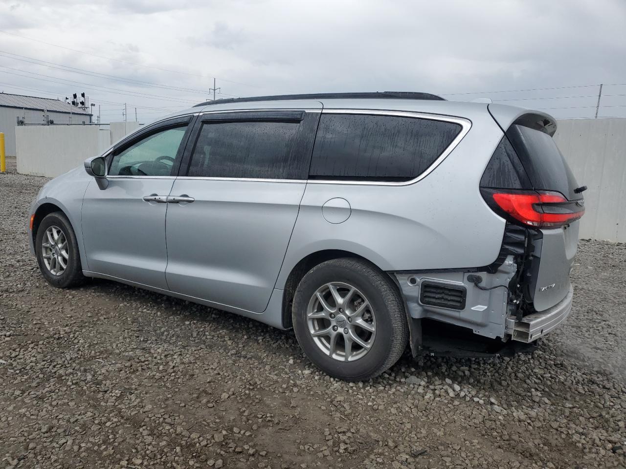 2022 CHRYSLER PACIFICA T - Image 2