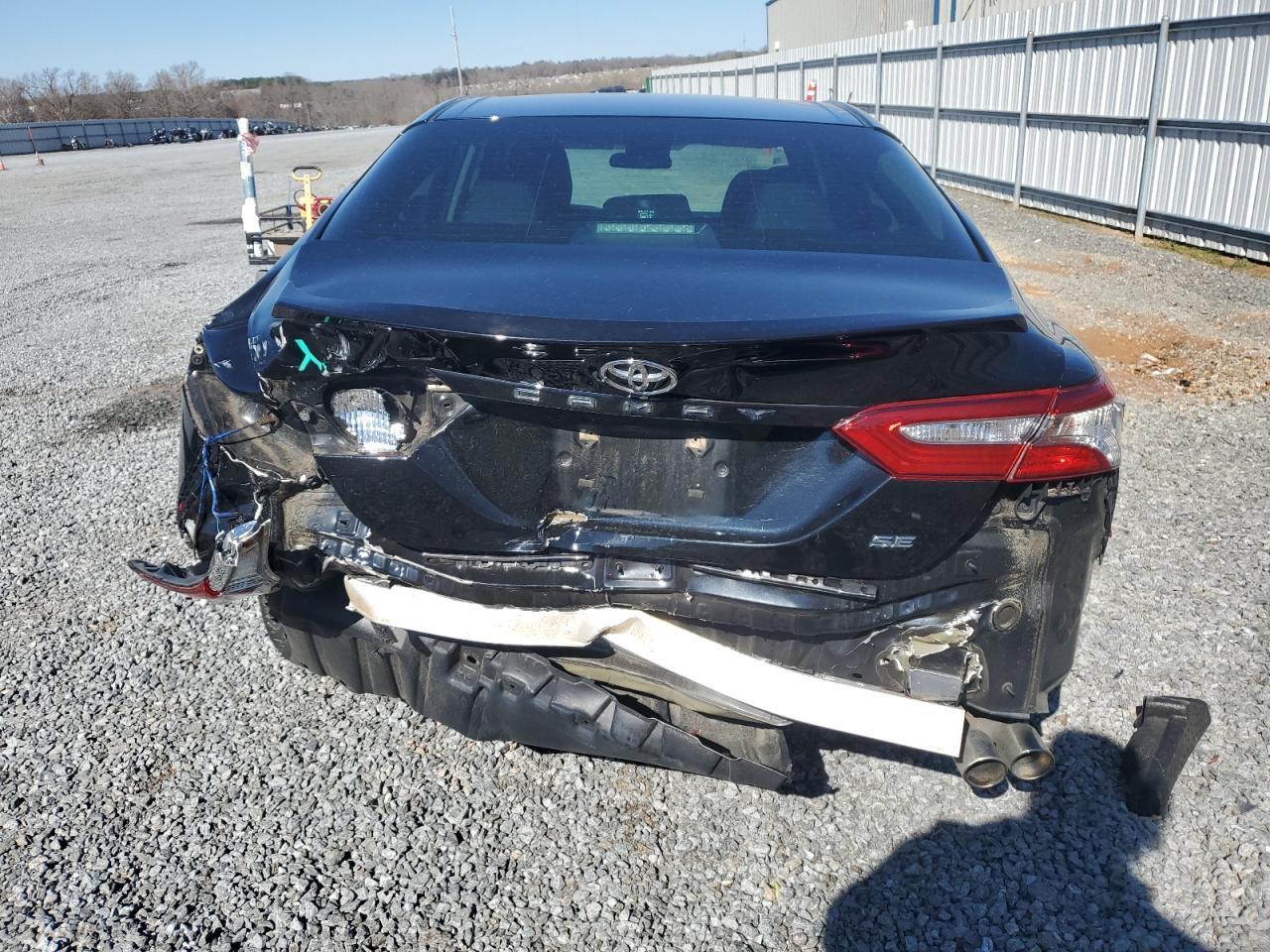 2018 TOYOTA CAMRY L - Image 6