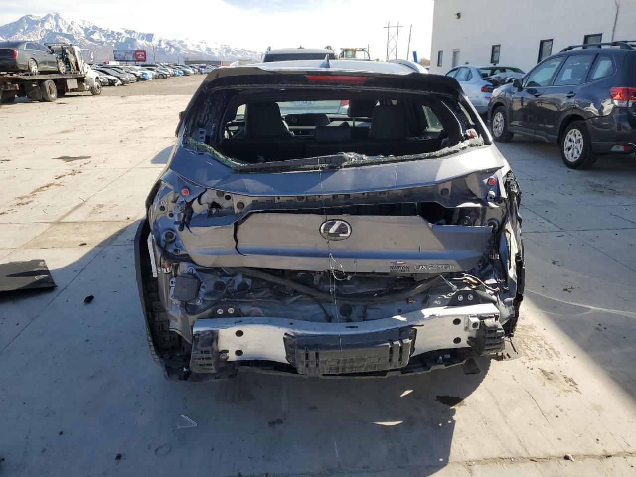 2021 LEXUS UX 250H - Фото 6