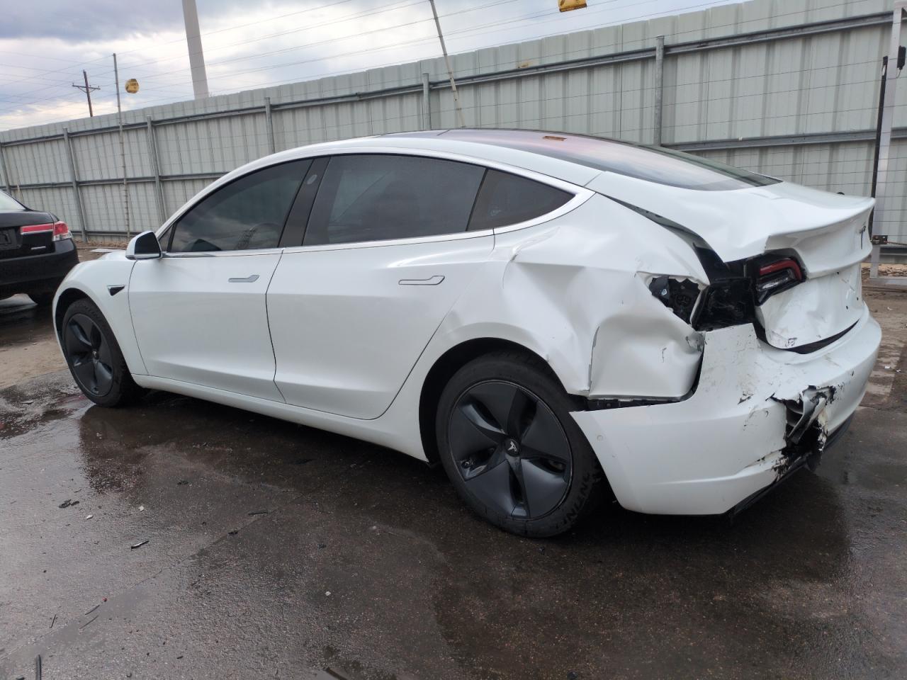 2017 TESLA MODEL 3 - Фото 2