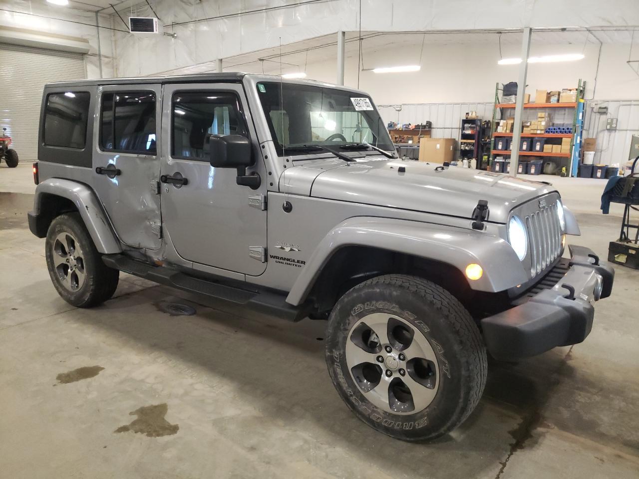 2017 JEEP WRANGLER U - Image 4