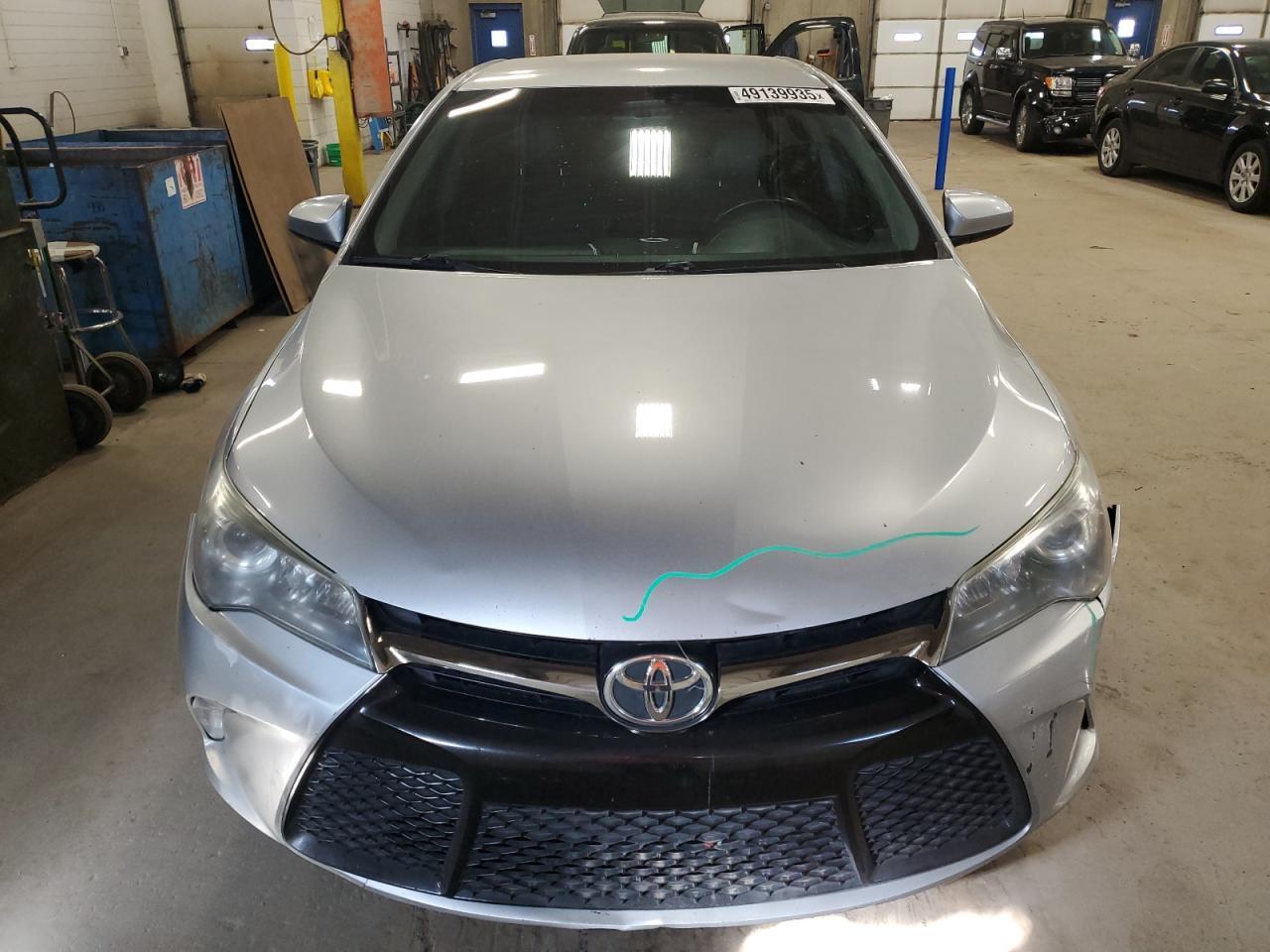 2015 TOYOTA CAMRY LE - Фото 5