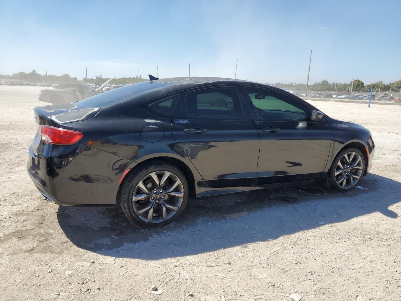 2015 CHRYSLER 200 S - Фото 3
