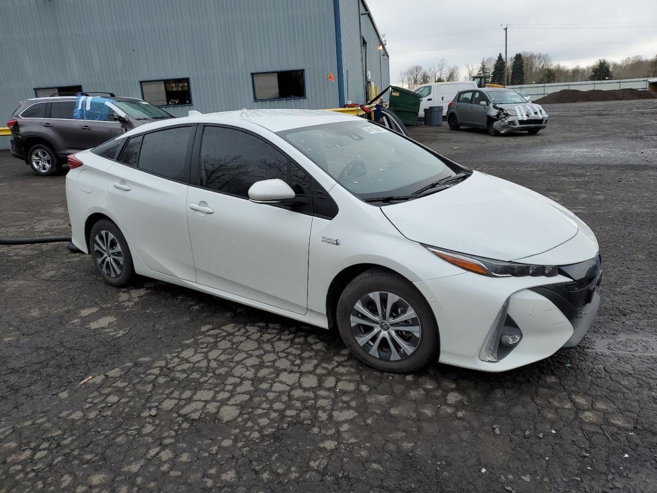 2022 TOYOTA PRIUS PRIM - Image 4