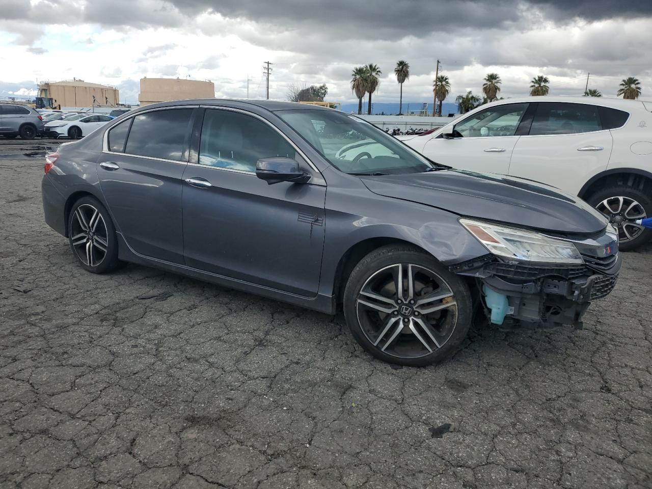 2016 HONDA ACCORD TOU - Image 4