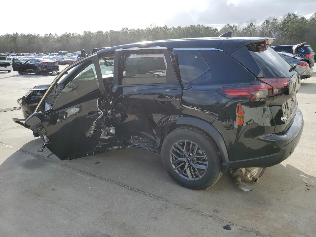 2024 NISSAN ROGUE S - Фото 2