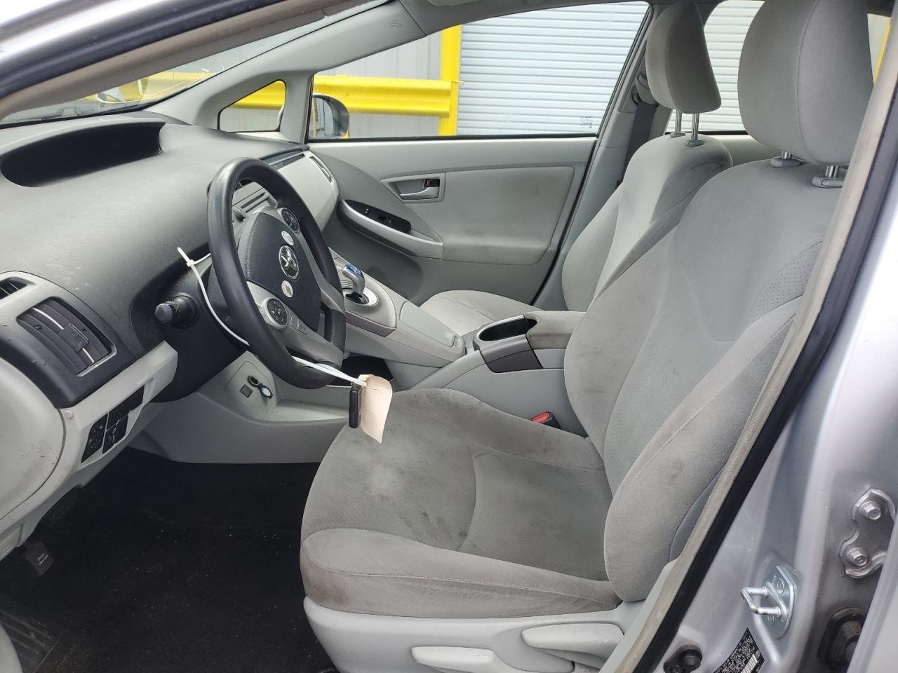 2015 TOYOTA PRIUS - Image 7
