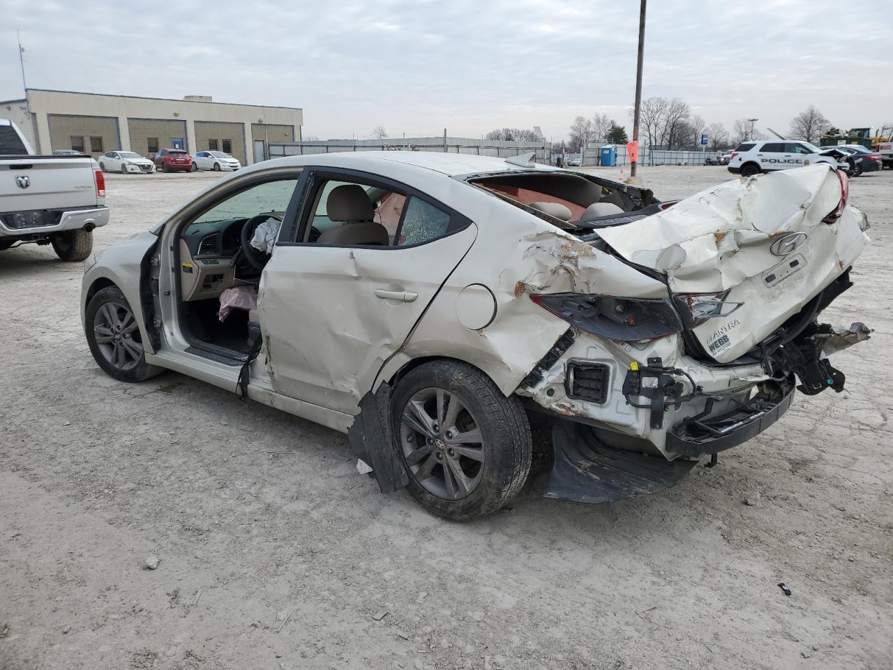2018 HYUNDAI ELANTRA SE - Фото 2