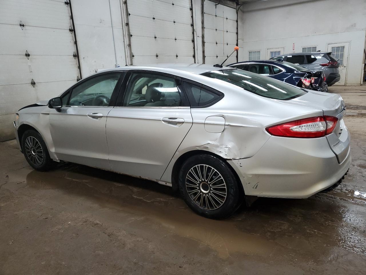 2013 FORD FUSION S - Image 2