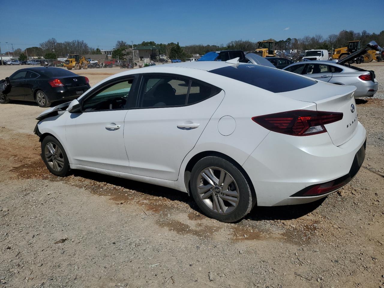 2019 HYUNDAI ELANTRA SE - Фото 2