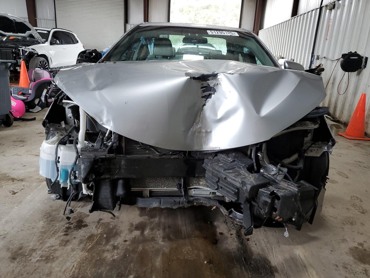2016 TOYOTA CAMRY LE - Image 5