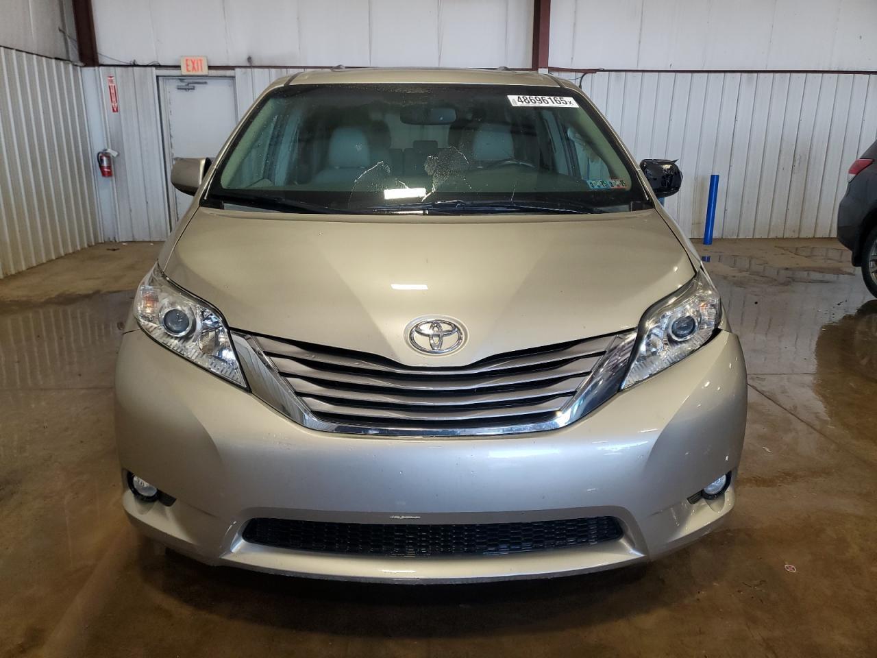 2015 TOYOTA SIENNA XLE - Фото 5