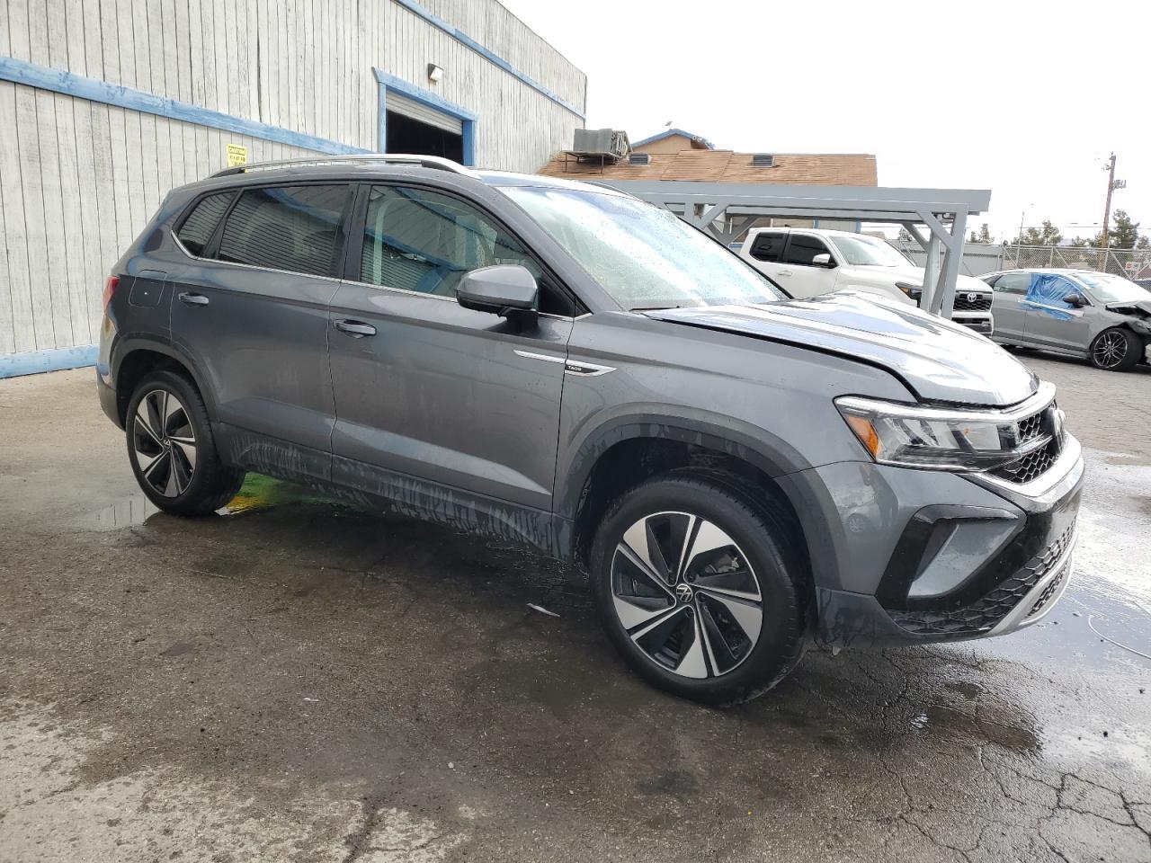 2024 VOLKSWAGEN TAOS SE - Фото 4