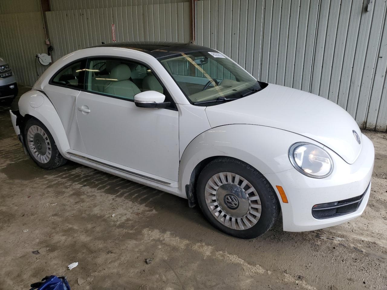 2014 VOLKSWAGEN BEETLE - Фото 4