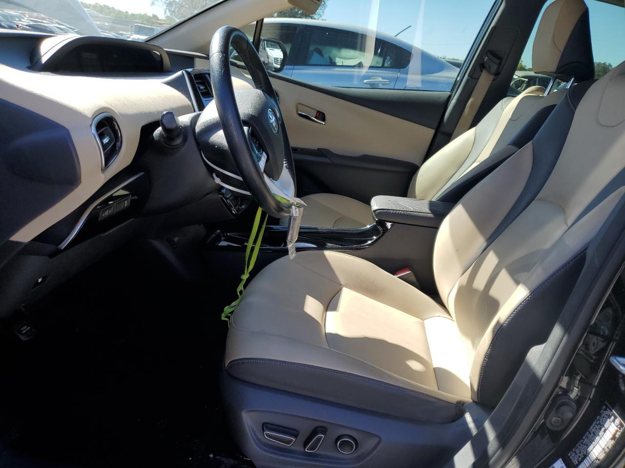 2016 TOYOTA PRIUS - Image 7