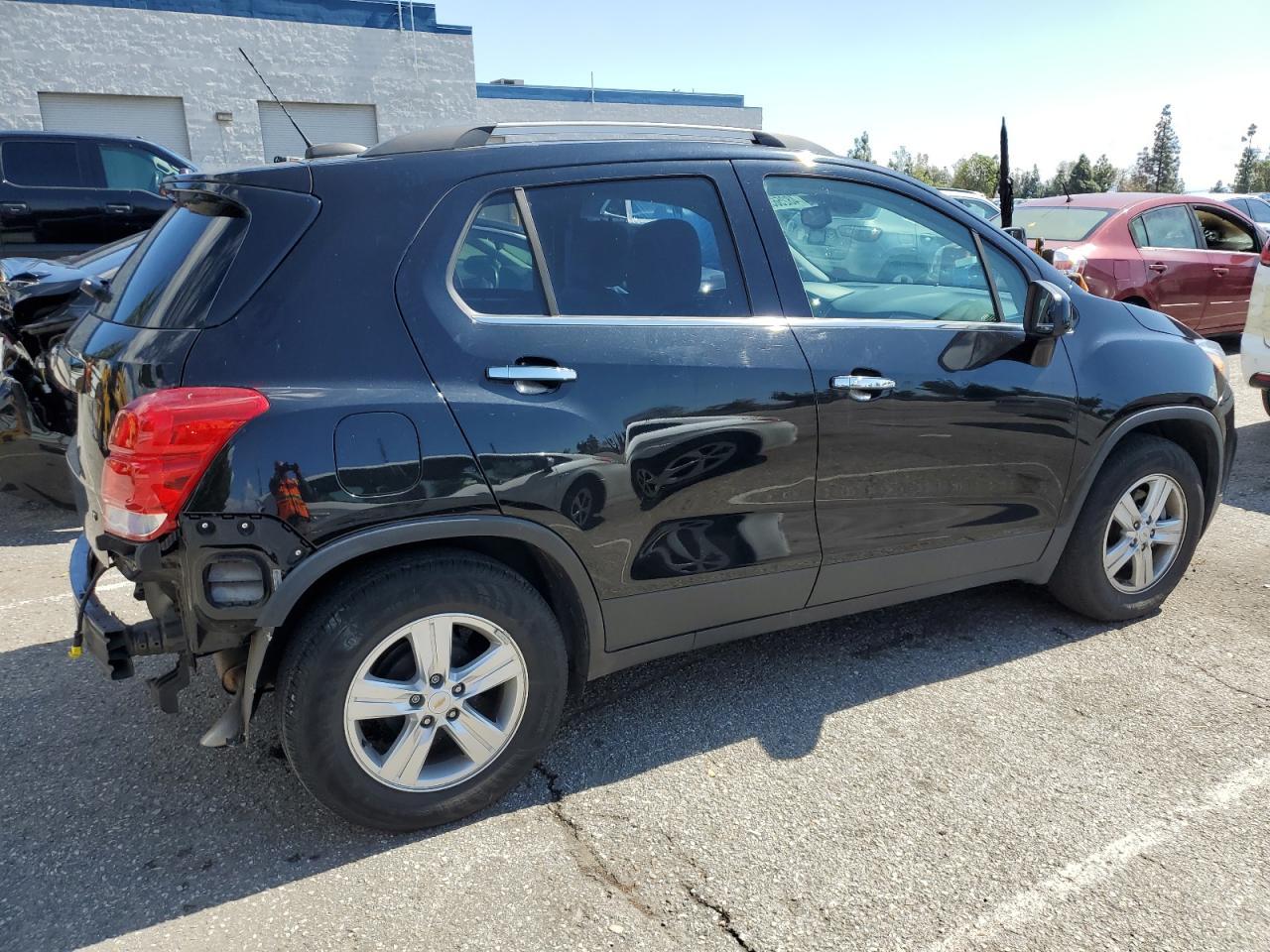 2019 CHEVROLET TRAX 1LT - Фото 3