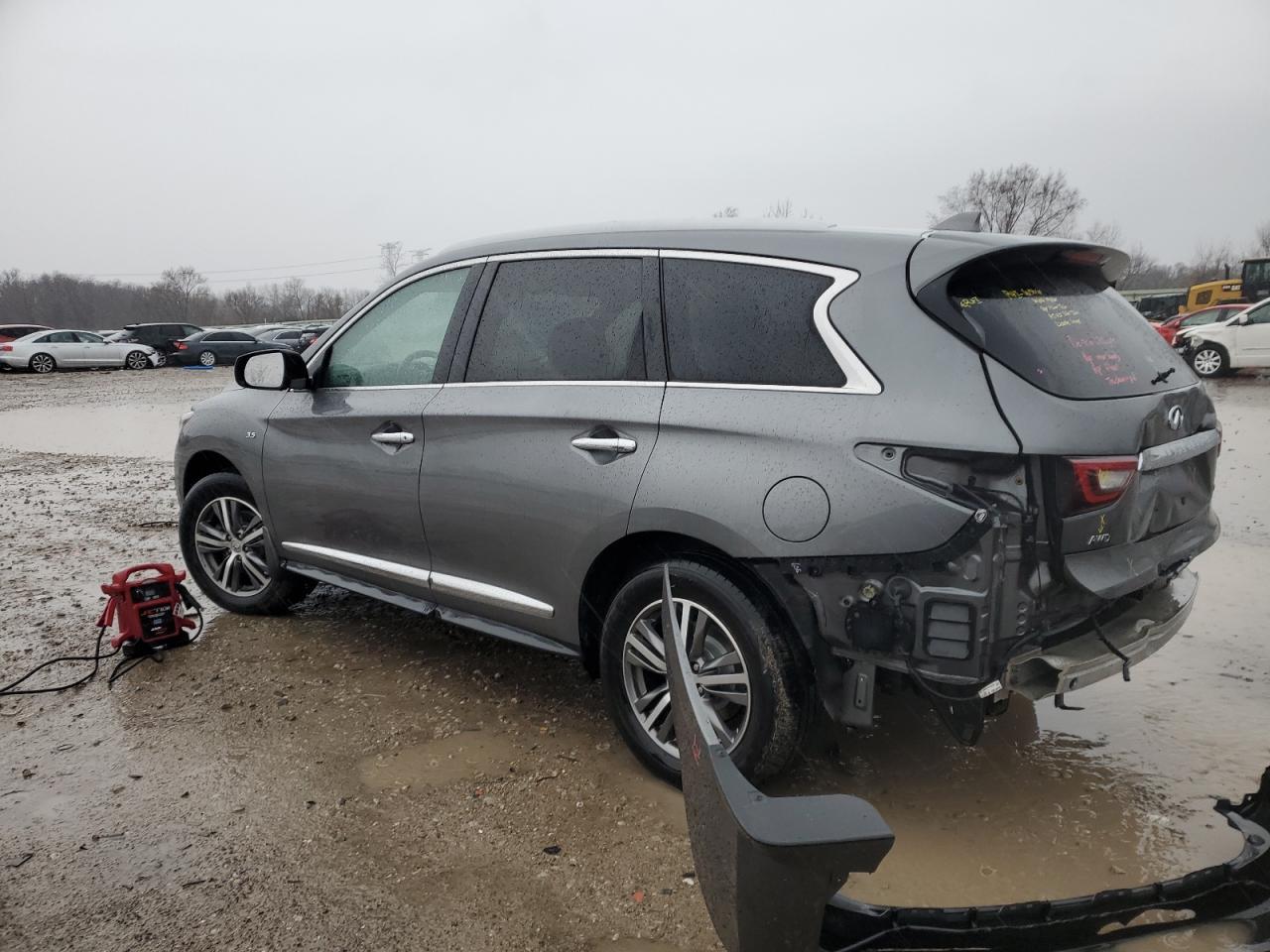 2019 INFINITI QX60 LUXE - Image 2